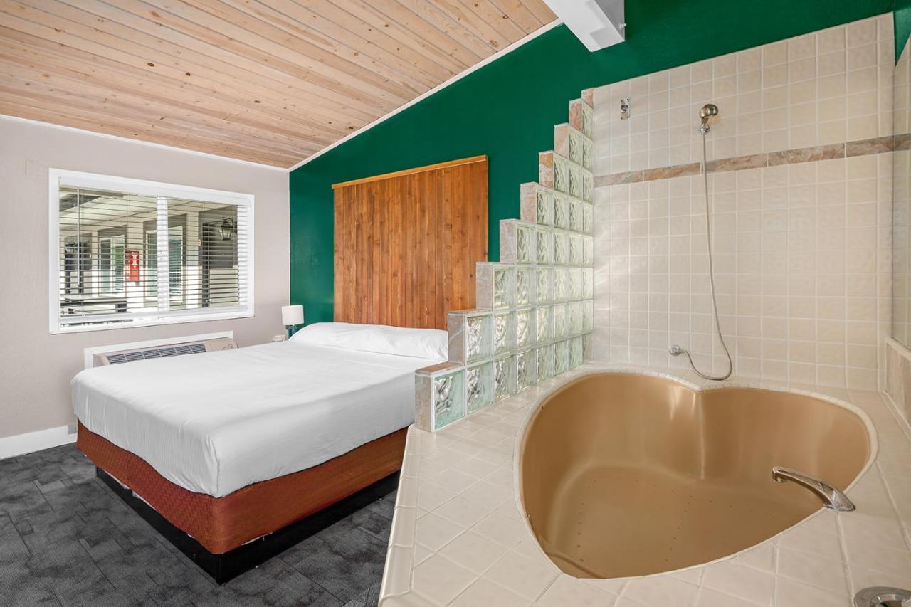 The Inn At Boatworks, Lake Tahoe 타호시티 외부 사진